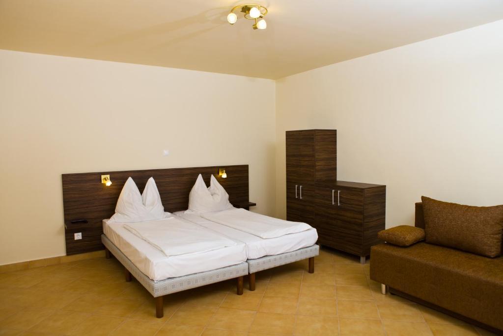 فندق Badacsonytördemicفي  Balaton Eldorado Camping الغرفة الصورة