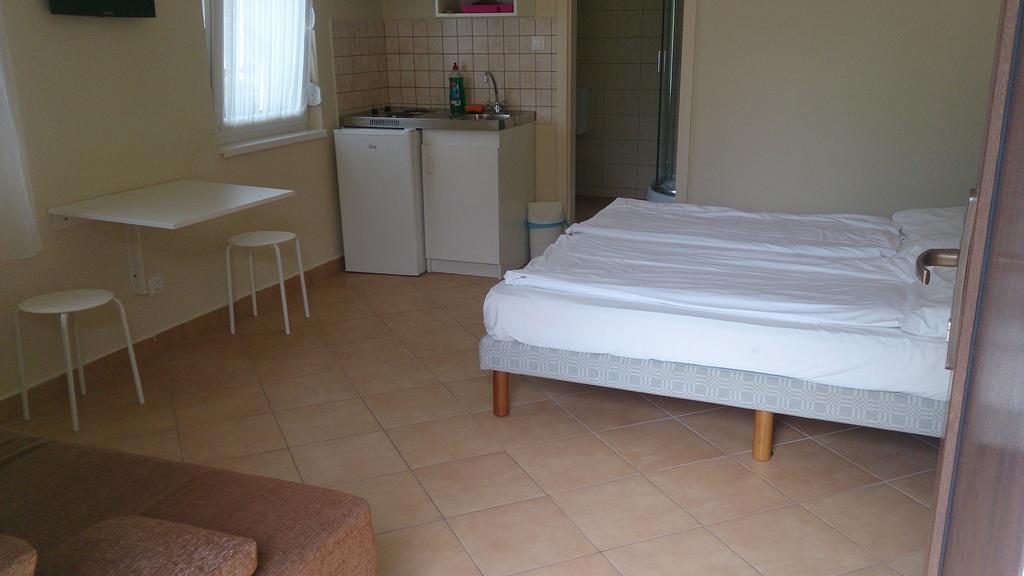 فندق Badacsonytördemicفي  Balaton Eldorado Camping المظهر الخارجي الصورة
