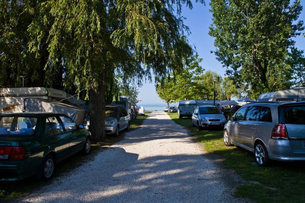 فندق Badacsonytördemicفي  Balaton Eldorado Camping المظهر الخارجي الصورة