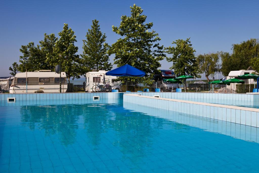 فندق Badacsonytördemicفي  Balaton Eldorado Camping المظهر الخارجي الصورة