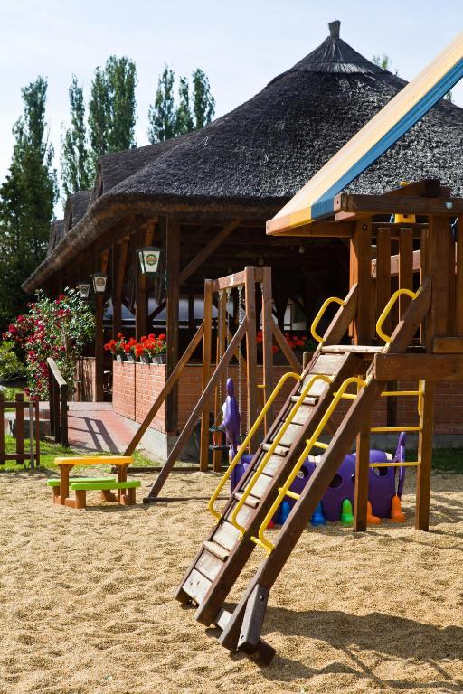 فندق Badacsonytördemicفي  Balaton Eldorado Camping المظهر الخارجي الصورة
